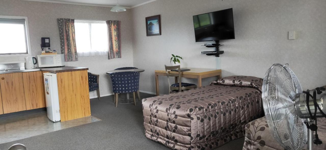 Cypress Court Motel Whangarei Kültér fotó